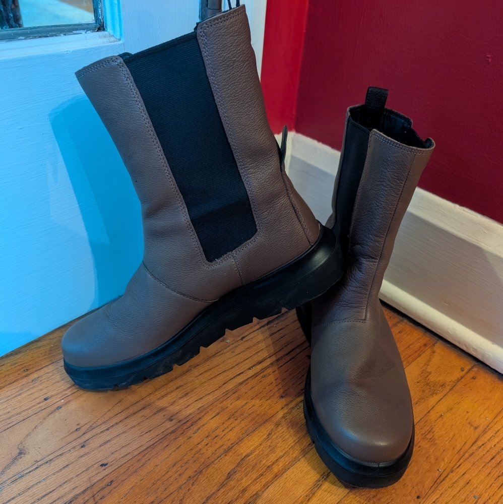 Ecco Nouvelle Brown-Grey Leather Winter Boots
